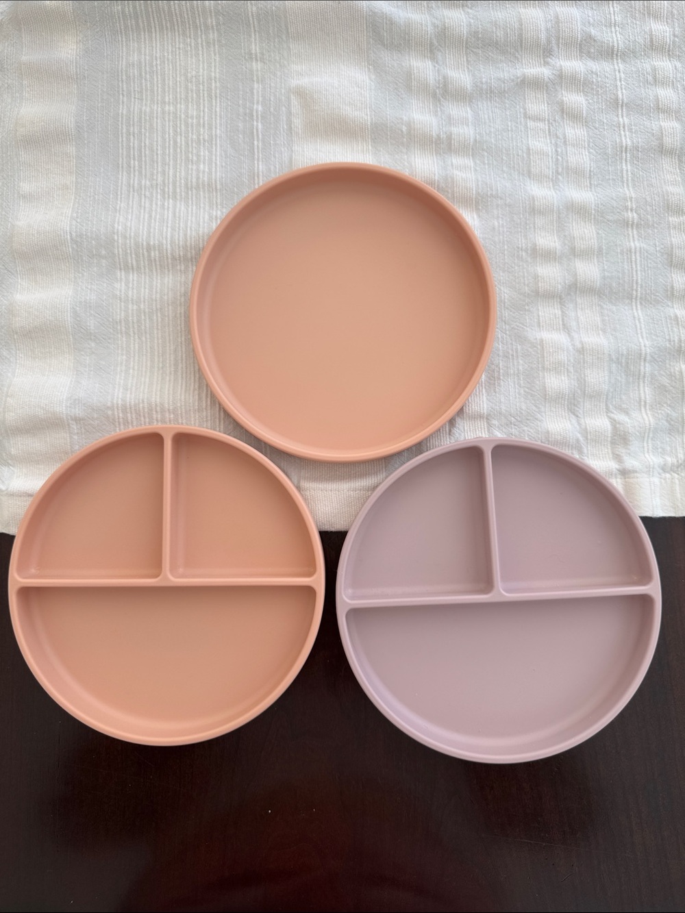 Mushie Silicone Divided Dinner Plates - Blush Pink & Dusty Lavender